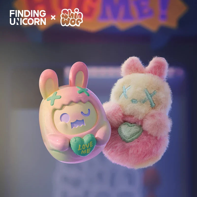 Figura secreta Love Me, Shinwoo Hug Me Mini
